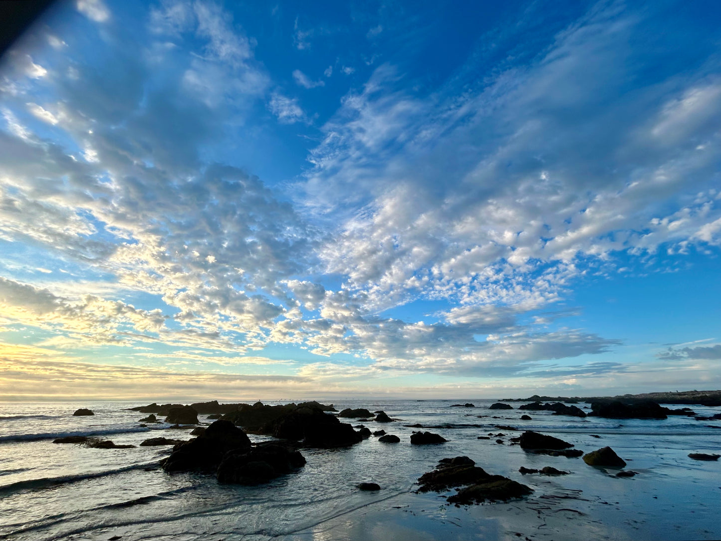 A Sky in Motion, A Sea at Rest